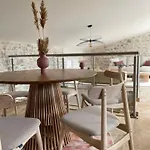 Les At Domaine Les Caizergues דירה Brissac