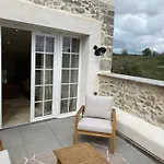Les At Domaine Les Caizergues דירה