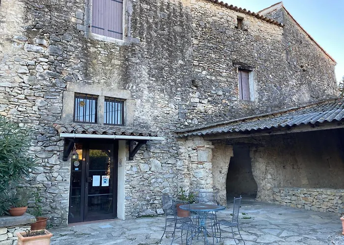 Les At Domaine Les Caizergues Brissac